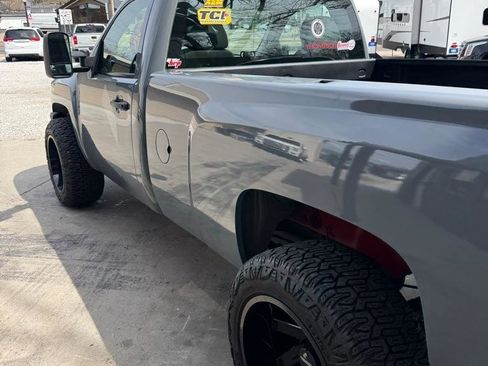 Used 2007 Chevrolet Silverado 1500 W/T RWD image 6