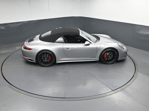 Certified 2017 Porsche 911 Carrera GTS image 41