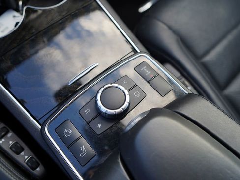 Used 2016 Mercedes-Benz E 550 Cabriolet image 13