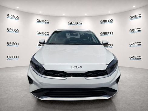 Used 2023 Kia Forte LXS FWD image 2