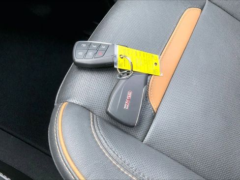 Used 2023 GMC Yukon AT4 image 15