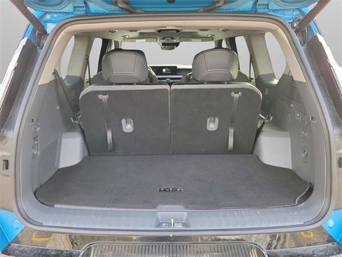 Used 2024 Kia EV9 Land image 7