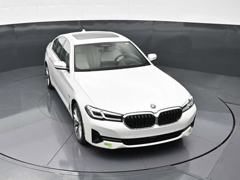 Used 2023 BMW 530e xDrive w/ Executive Package AWD/4WD image 19