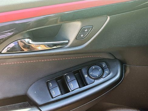 Used 2024 Chevrolet TrailBlazer RS w/ Convenience Package FWD image 17