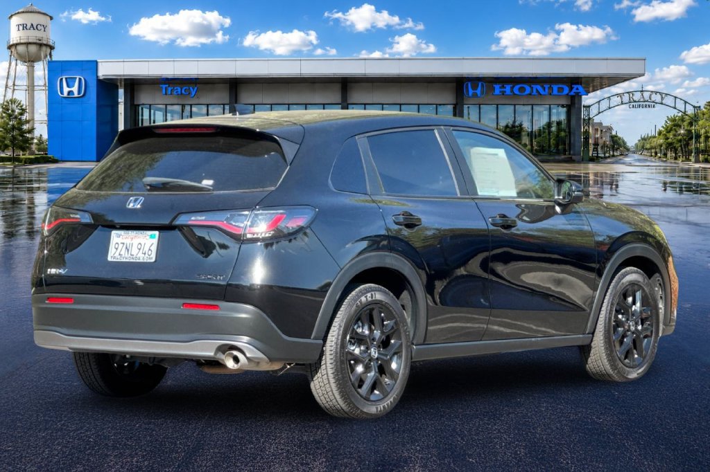 Certified 2023 Honda HR-V Sport image 6
