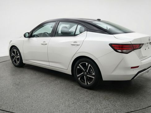 Used 2025 Nissan Sentra SV FWD image 6