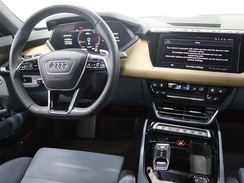Used 2023 Audi e-tron GT Prestige AWD/4WD image 23