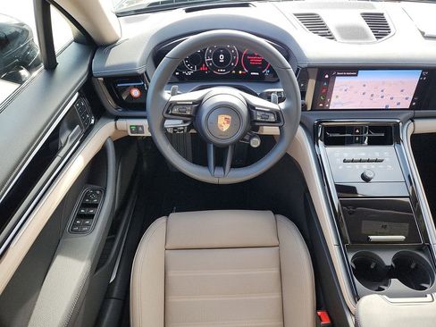 New 2026 Porsche Panamera 4 image 10