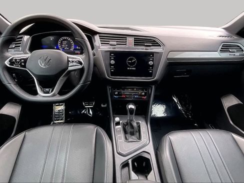 Used 2023 Volkswagen Tiguan SE R-Line FWD image 16