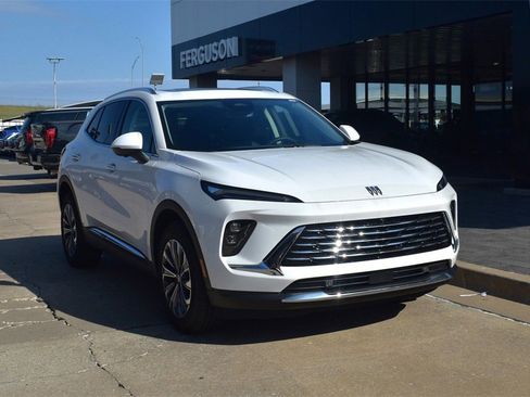 New 2025 Buick Envision Preferred image 2