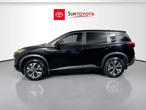 Used 2023 Nissan Rogue SV FWD image 7