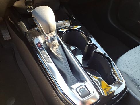 Used 2025 Chevrolet Trax LT w/ Driver Confidence Package FWD image 14