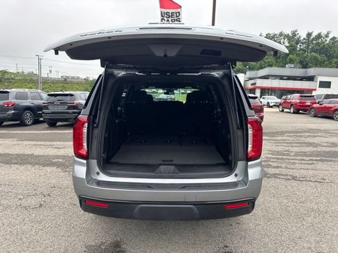 Used 2024 GMC Yukon SLE w/ Gmc Pro Safety Plus Package AWD/4WD image 17