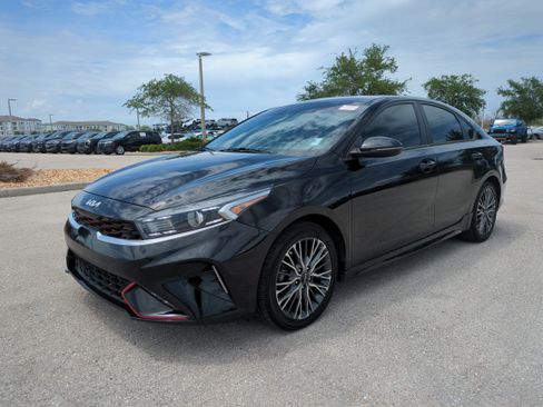 Certified 2022 Kia Forte GT-Line FWD image 9