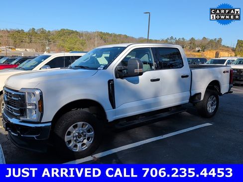 Used 2024 Ford F250 XLT image 1