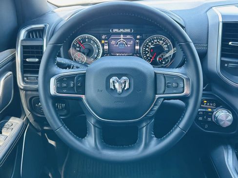 Used 2022 RAM 1500 Laramie AWD/4WD image 17