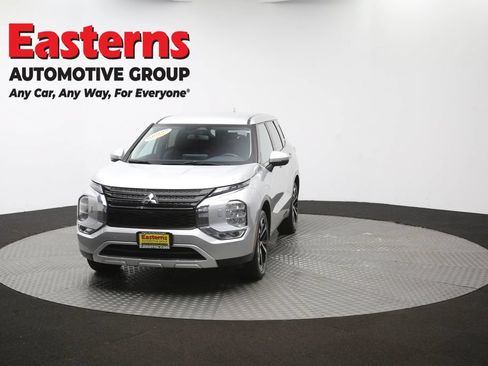Used 2024 Mitsubishi Outlander SE AWD/4WD image 54