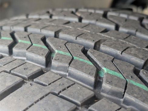 Used 2022 Chevrolet Silverado 1500 LT w/ Z71 Off-Road Package image 40