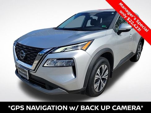 Used 2022 Nissan Rogue SV image 1