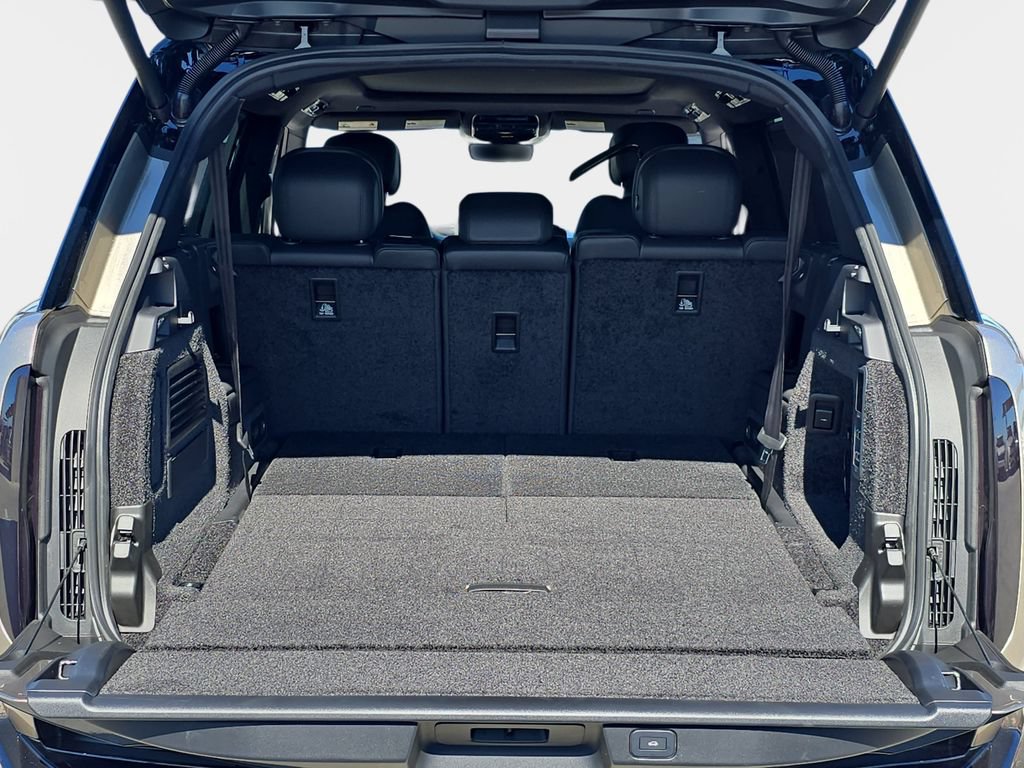New 2026 Land Rover Range Rover Long Wheelbase SE AWD/4WD image 12