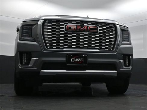 Used 2023 GMC Yukon Denali image 29