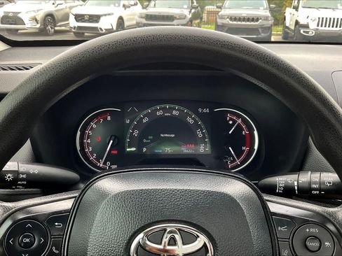Used 2024 Toyota RAV4 XLE FWD image 26