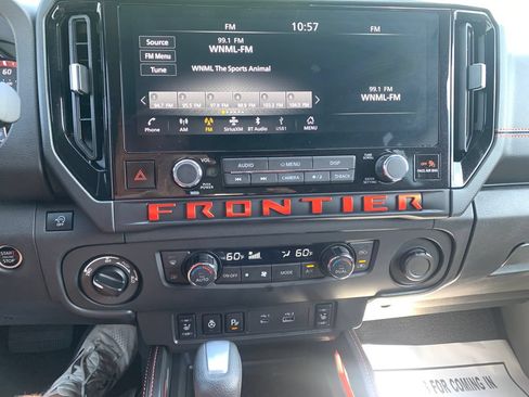 Used 2025 Nissan Frontier PRO-4X w/ Pro Convenience Package AWD/4WD image 13