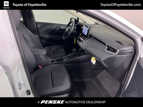 Used 2026 Toyota Corolla LE FWD image 8
