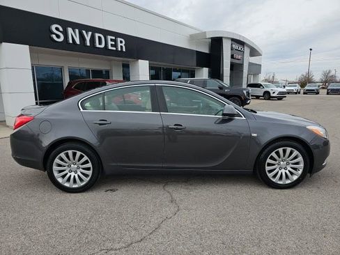 Used 2011 Buick Regal CXL image 30