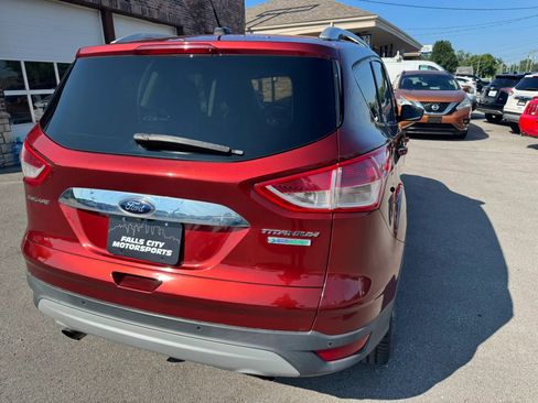 Used 2014 Ford Escape Titanium w/ Equipment Group 401A FWD image 12