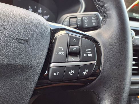 Used 2022 Ford Escape SE w/ SE Sport Appearance Package FWD image 14