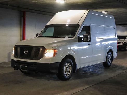 Used 2018 Nissan NV 2500 SV w/ Navigation Package RWD image 1