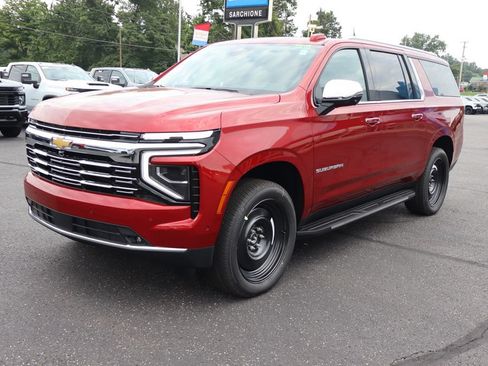 New 2026 Chevrolet Suburban Premier AWD/4WD image 33