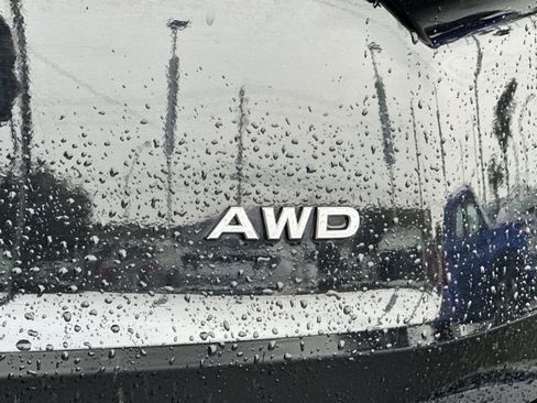 Certified 2024 Nissan Rogue S image 27