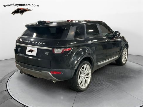 Used 2017 Land Rover Range Rover Evoque HSE image 3