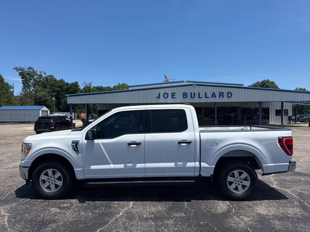 Used 2022 Ford F150 XLT w/ Equipment Group 301A Mid AWD/4WD image 18