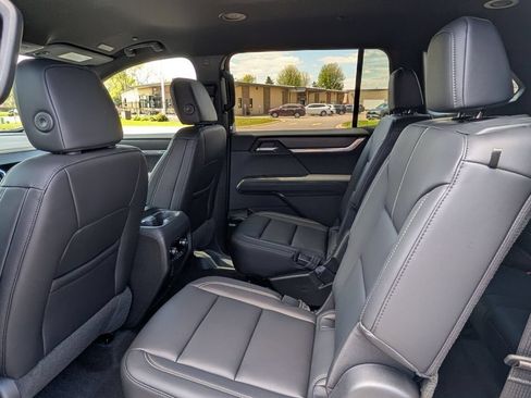 New 2026 GMC Acadia Elevation w/ Black Edition AWD/4WD image 37