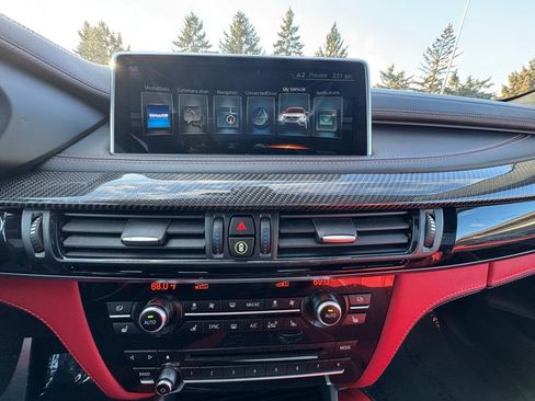 Used 2017 BMW X6 M image 23