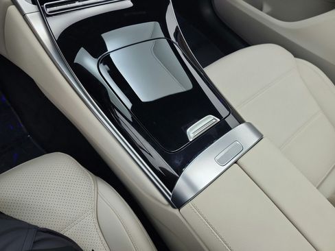 Certified 2026 Mercedes-Benz GLC 300 4MATIC image 13