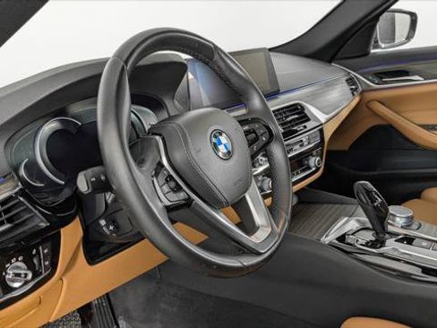 Used 2018 BMW 530e RWD image 24