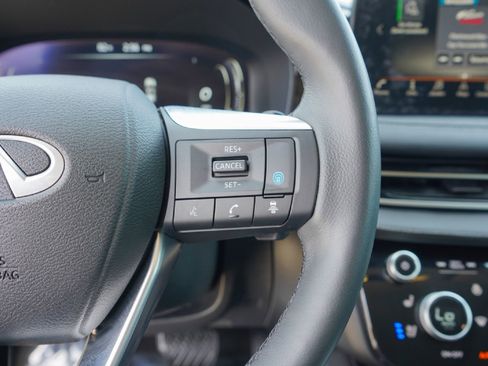 Certified 2023 INFINITI QX60 Luxe w/ Performance Audio Package image 11