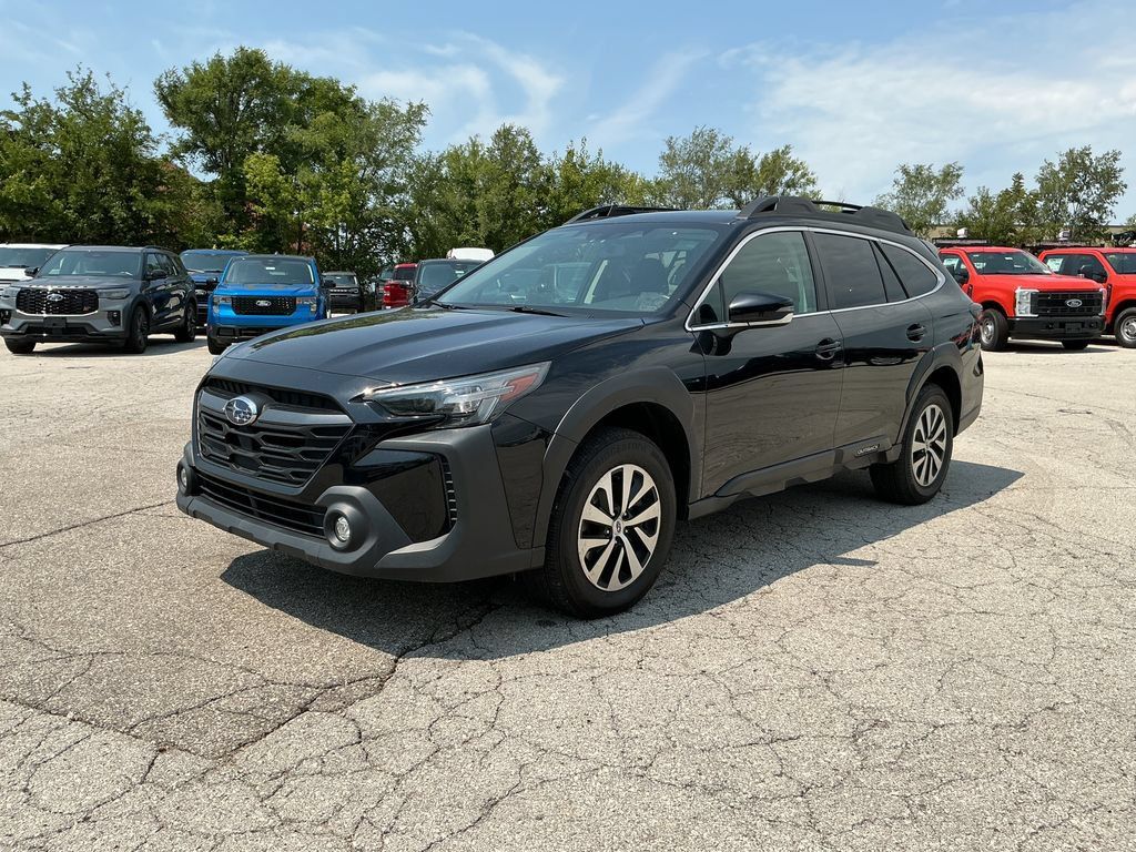 Used 2023 Subaru Outback Premium AWD/4WD image 1