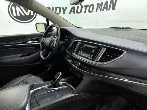 Used 2019 Buick Enclave Premium w/ Experience Buick Package image 22
