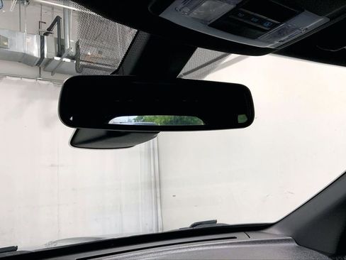Used 2018 Ford Explorer Limited w/ Equipment Group 301A FWD image 17