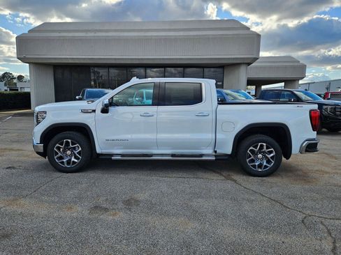 New 2026 GMC Sierra 1500 SLT w/ SLT Premium Package AWD/4WD image 2