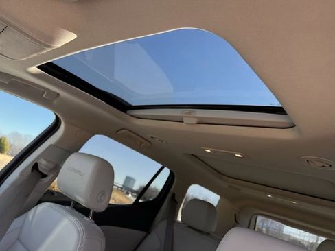 Used 2023 GMC Acadia Denali w/ Denali Ultimate Package image 21