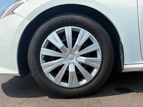 Used 2020 Nissan Altima 2.5 S FWD image 10