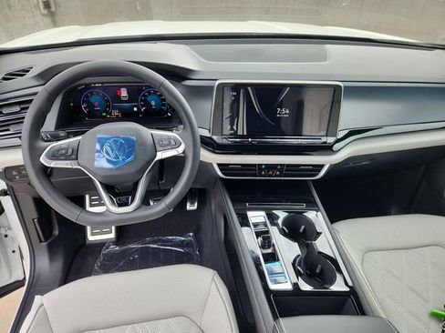 New 2026 Volkswagen Atlas Cross Sport SEL Premium R-Line image 9