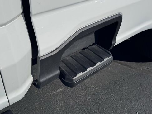 Used 2024 Ford F250 XLT image 38