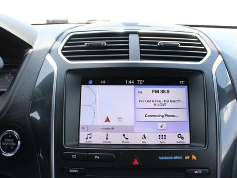 Used 2019 Ford Explorer Limited w/ Class III Trailer Tow Package FWD image 17
